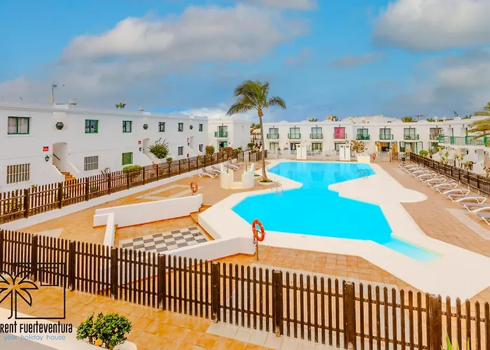 Tiffany Pool View & Wifi By Irent Fuerteventura アパート