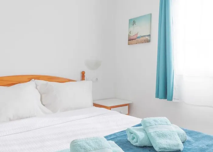 Tiffany Pool View & Wifi By Irent Fuerteventura